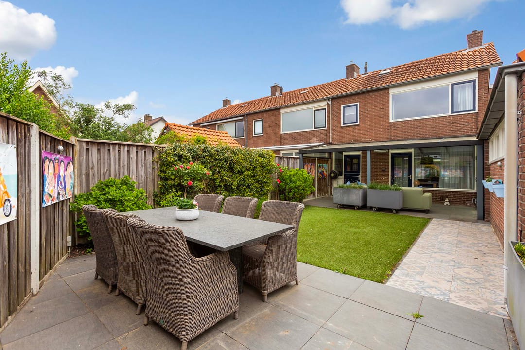 Photo 16 of Cort van der Lindenstraat 6