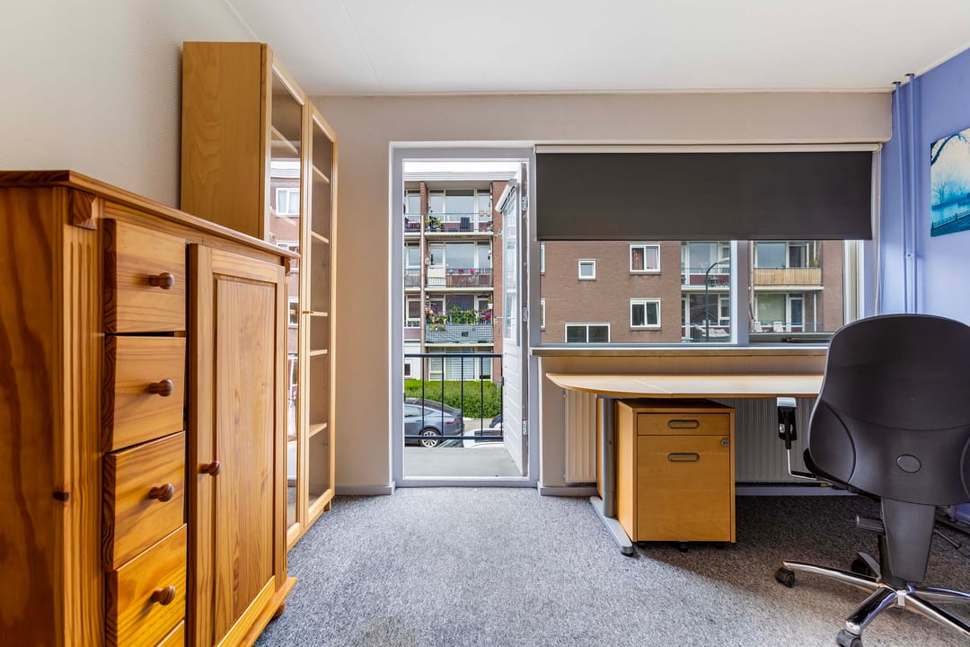 Photo 23 of Cort van der Lindenstraat 6