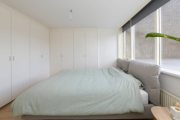 Foto 12 van van Weedestraat 229