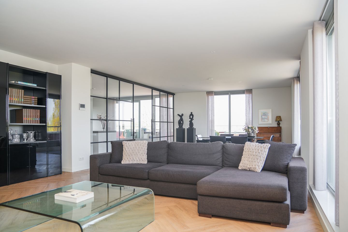 Foto 10 van Lijnbaanstraat 1-10