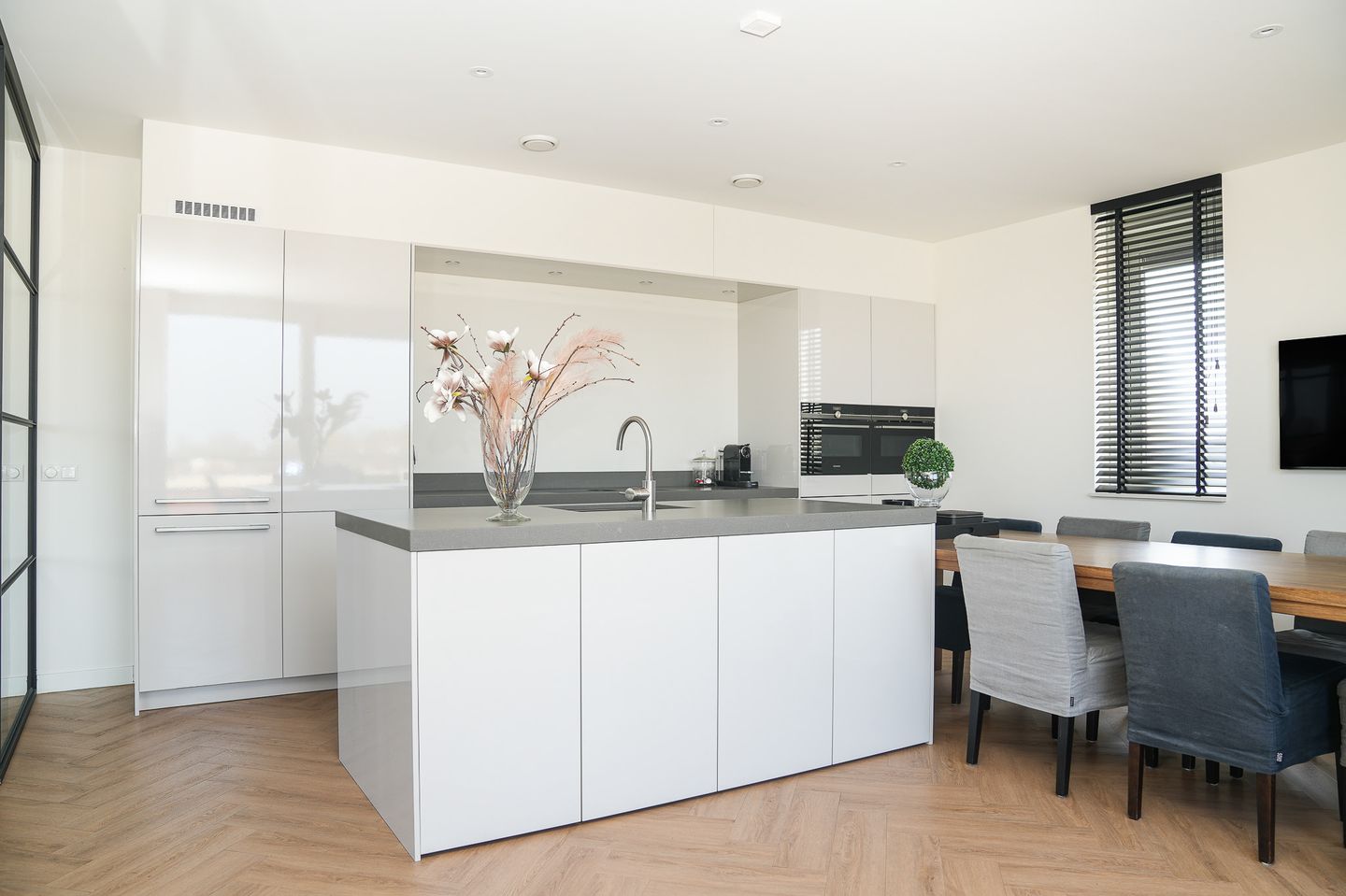 Foto 14 van Lijnbaanstraat 1-10