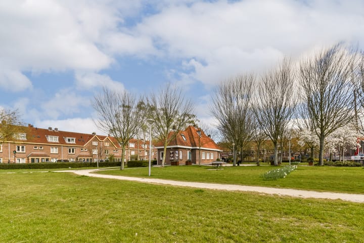 Photo 32 of Meidoornplein 9-B