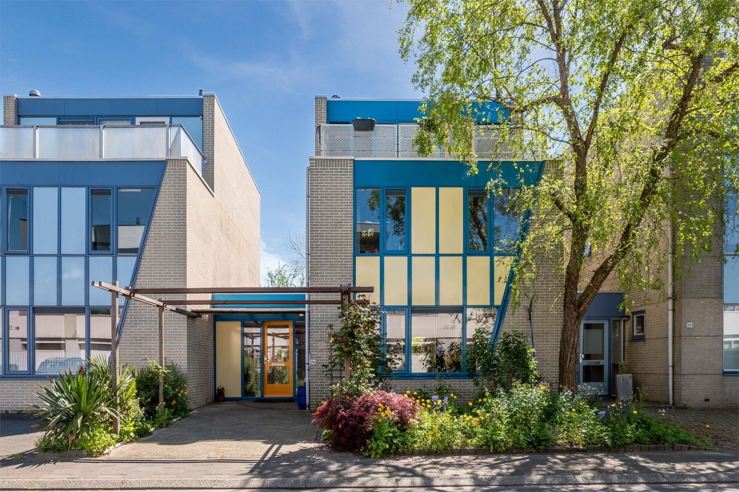 Foto 1 van Van Loghemstraat 24