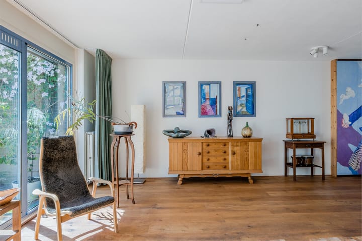 Foto 9 van Van Loghemstraat 24