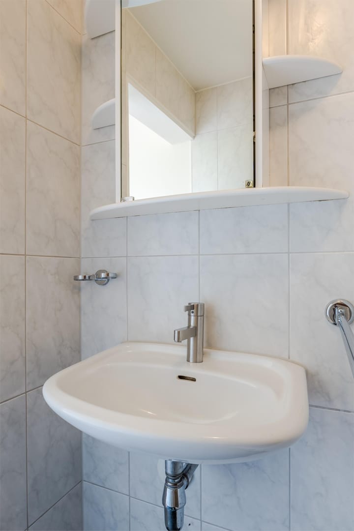 Foto 23 van Van Loghemstraat 24