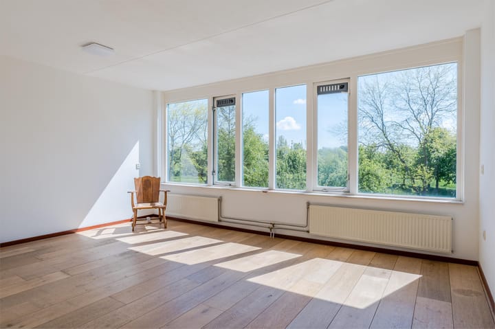 Foto 46 van Van Loghemstraat 24