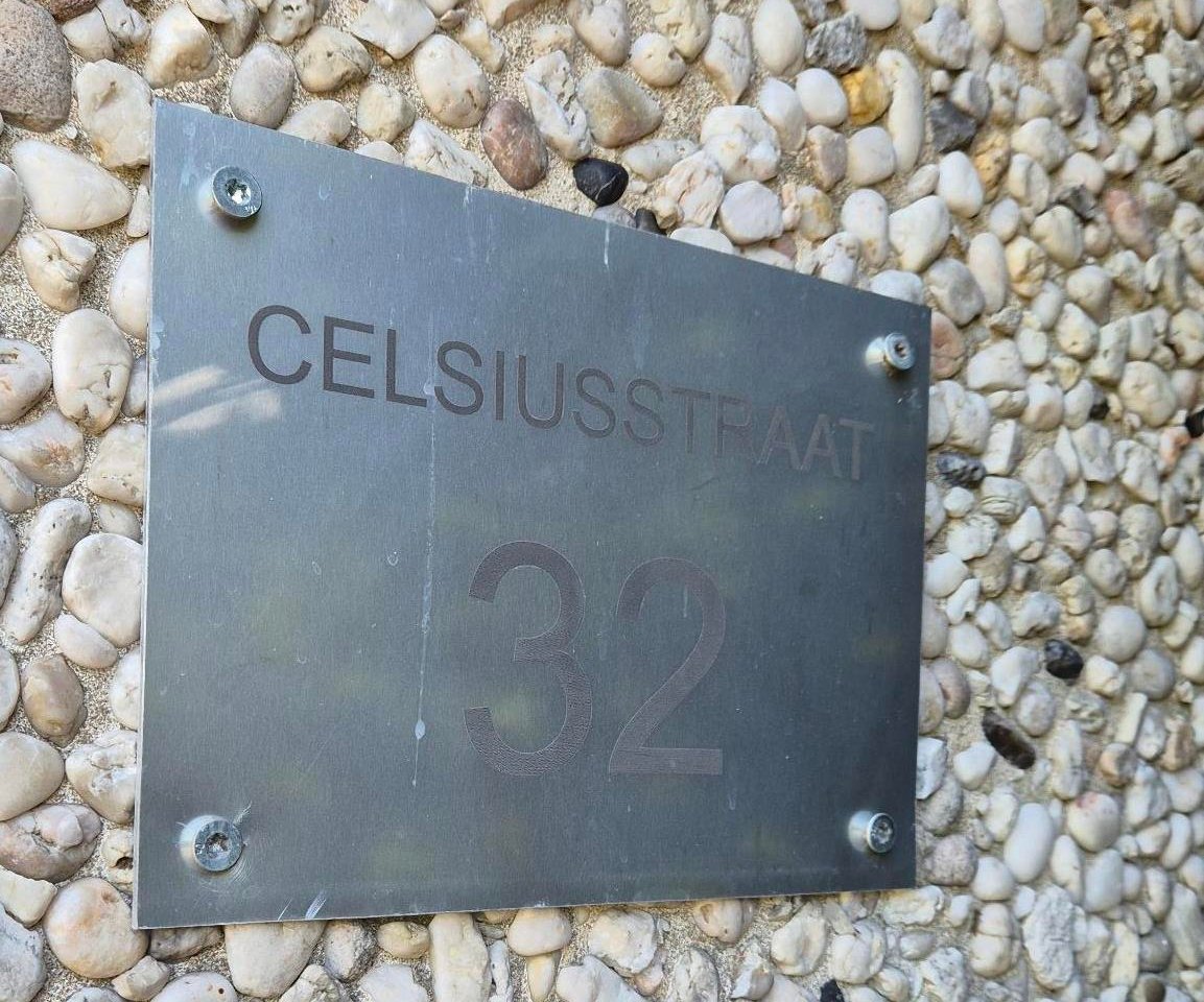 Bekijk foto 3 van Celsiusstraat 32