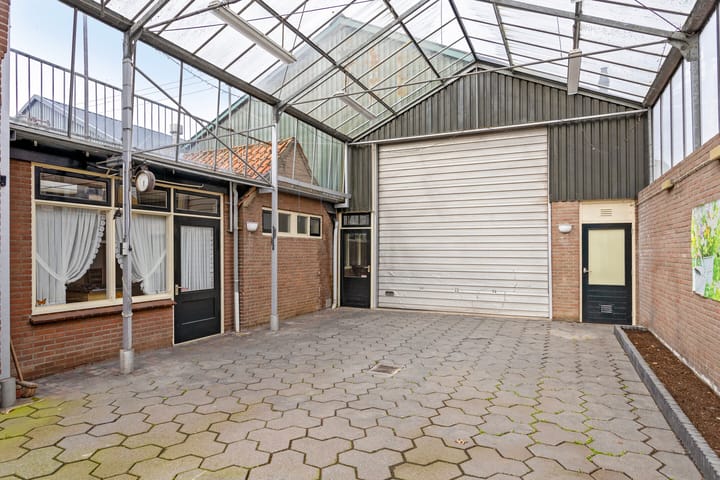 Foto 2 van Aalburgsestraat 6