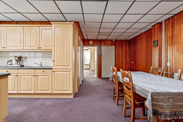 Photo 10 of Aalburgsestraat 6