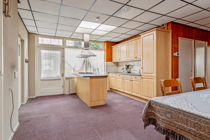 Photo 11 of Aalburgsestraat 6