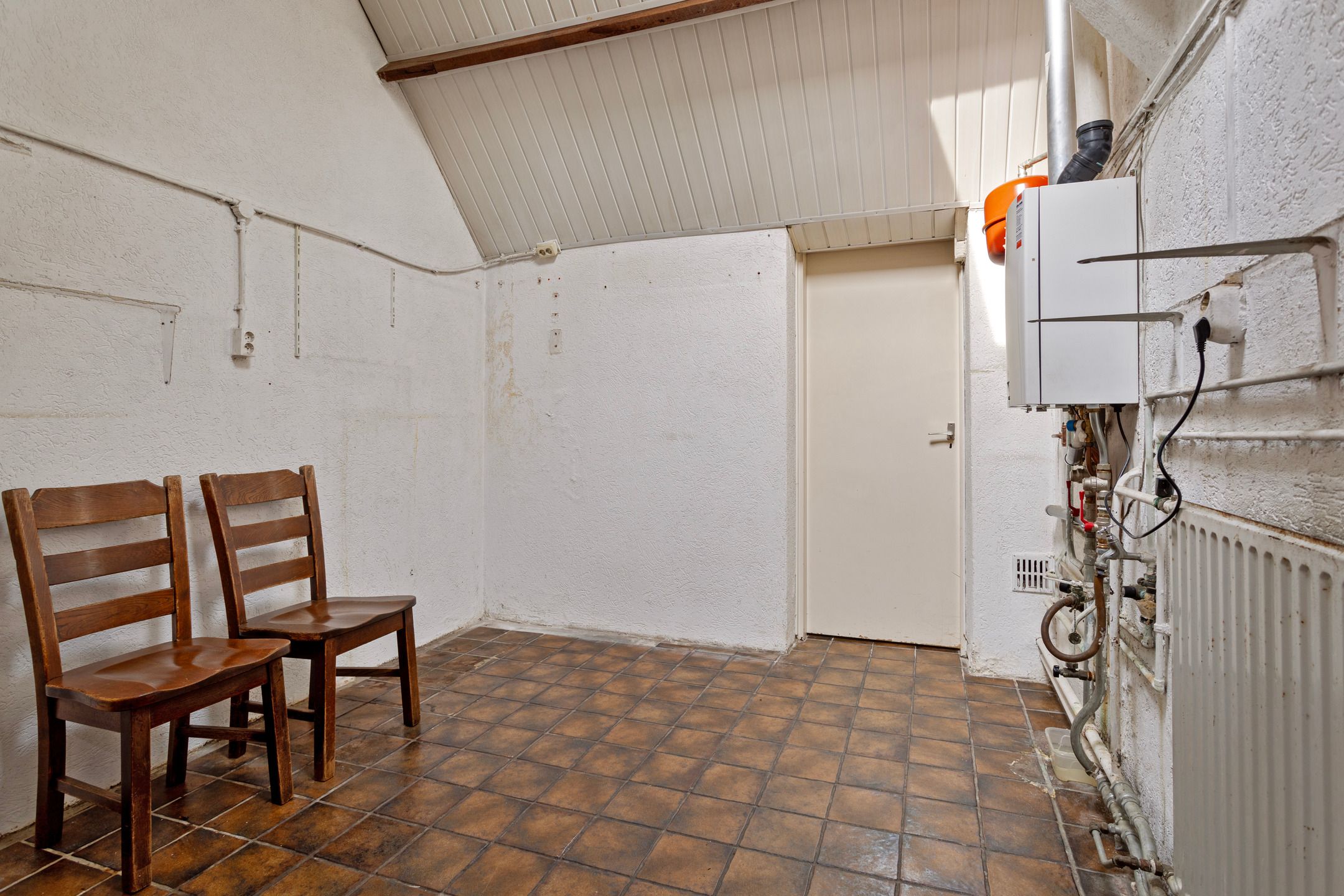 Foto 15 van Aalburgsestraat 6