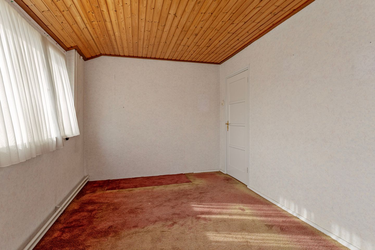 Foto 19 van Aalburgsestraat 6