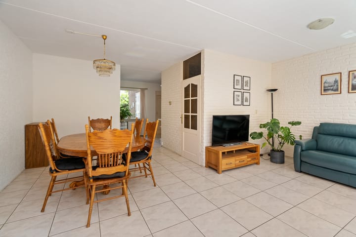 Foto 7 van Elsbes 32