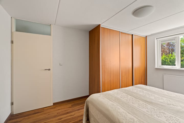 Foto 14 van Elsbes 32