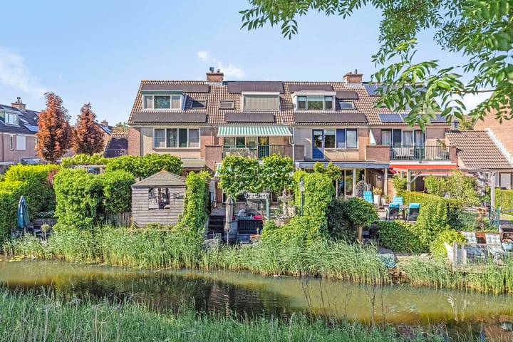 Foto 1 van Van Riedevliet 48