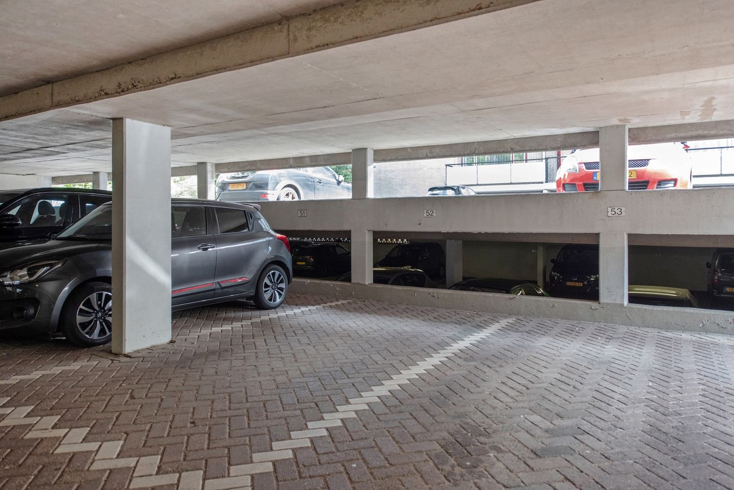 Foto 29 van Hammarskjöldlaan 181