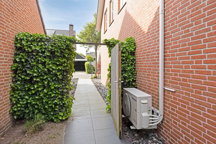 Foto 56 van Strausslaan 22