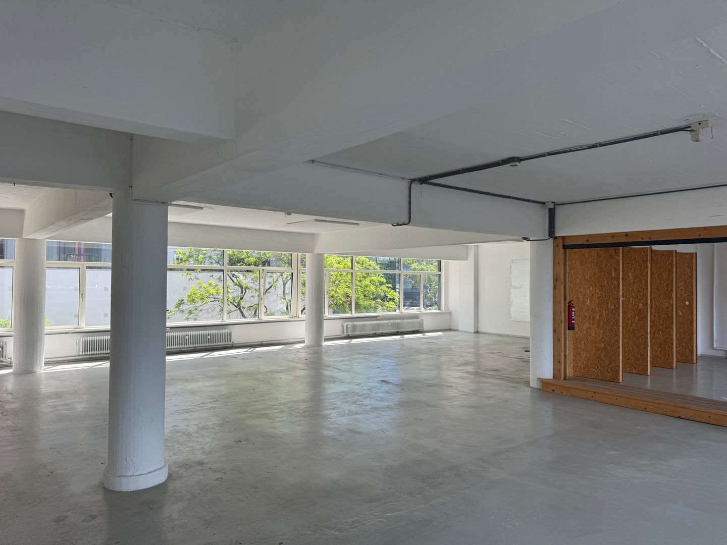 View photo 1 of Delftsestraat 11