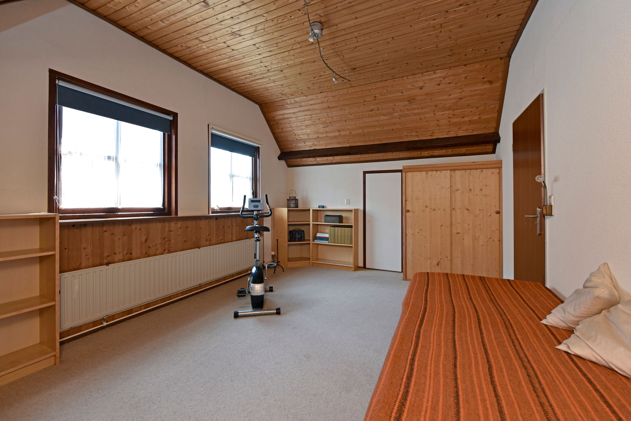 Photo 42 of Van der Leeplein 4