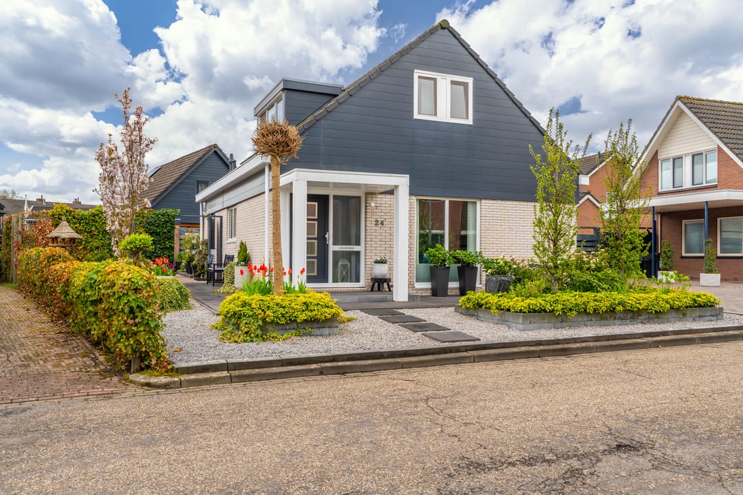 Foto 11 van Hoefsmederij 24