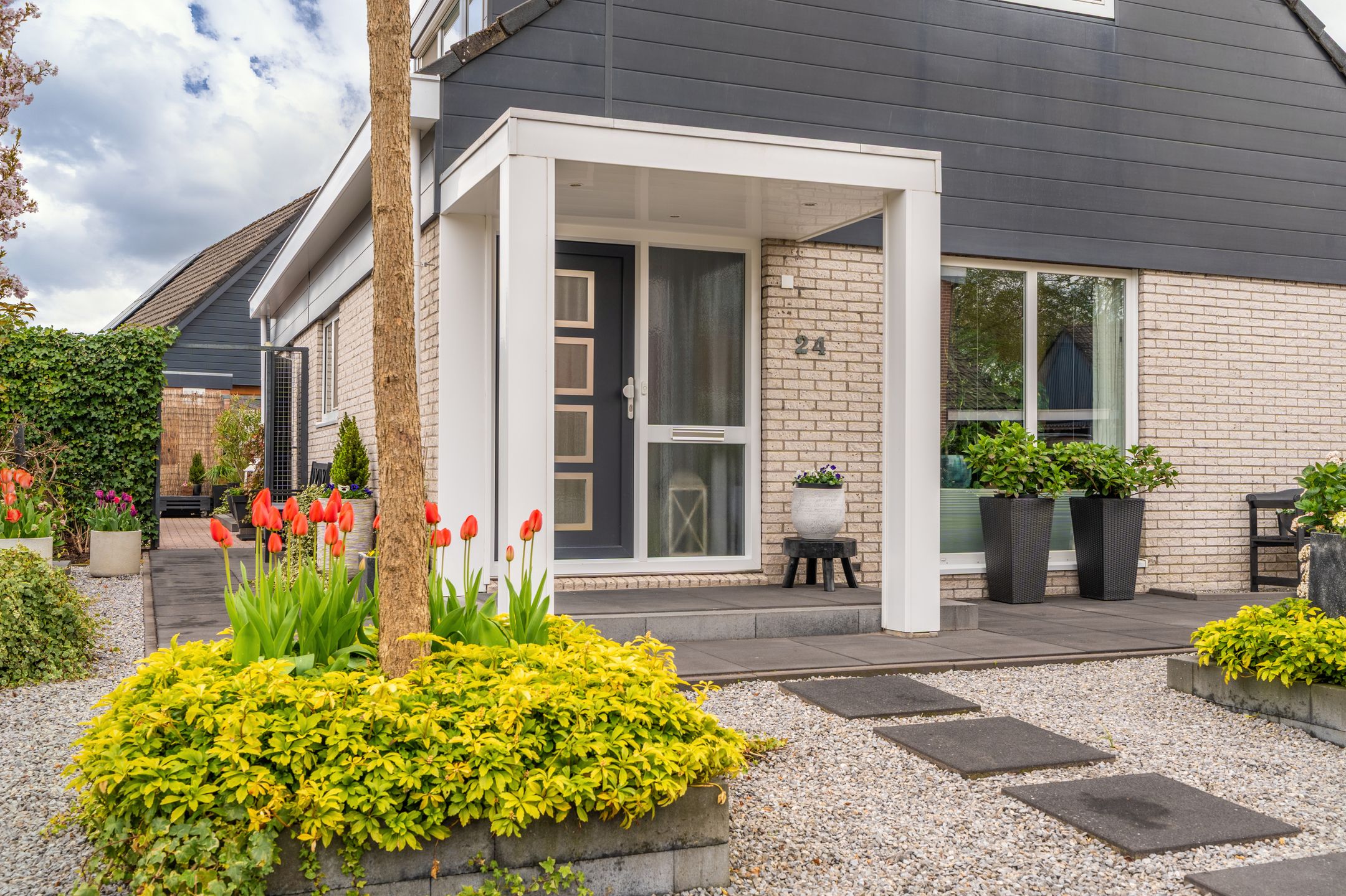 Foto 12 van Hoefsmederij 24