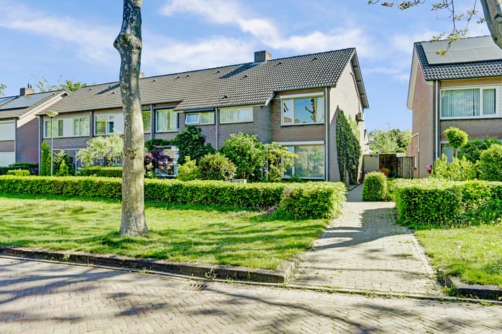 Foto 2 van De Voren 8