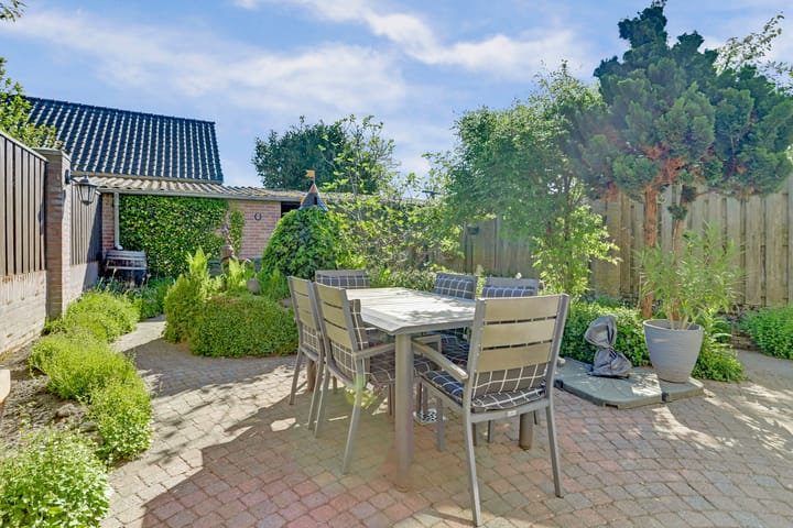 Foto 38 van De Voren 8