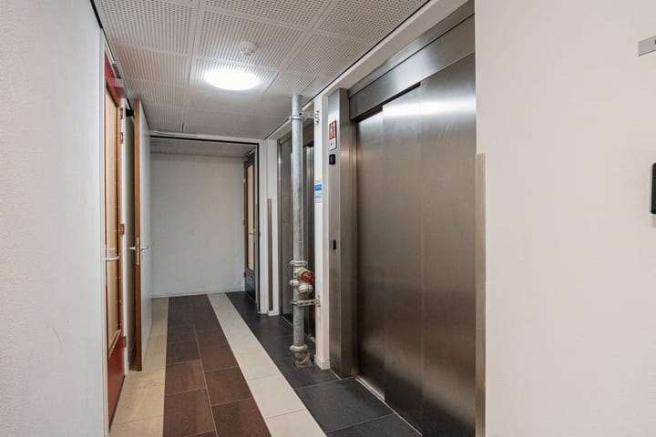 Foto 9 van Waldorpstraat 1772