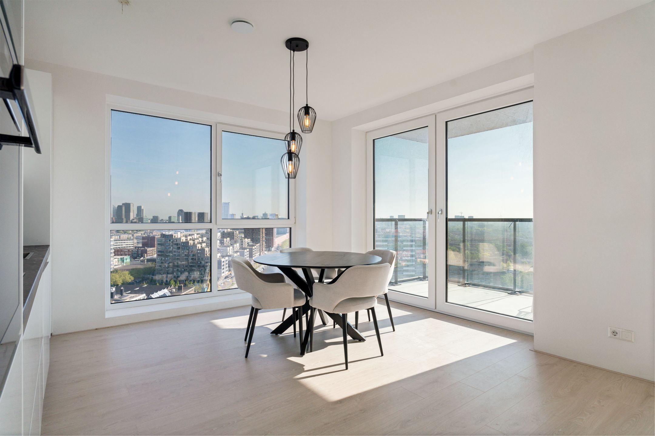 Foto 15 van Waldorpstraat 1772