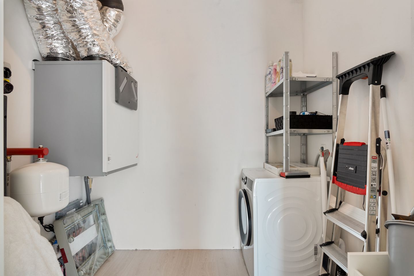 Foto 34 van Waldorpstraat 1772