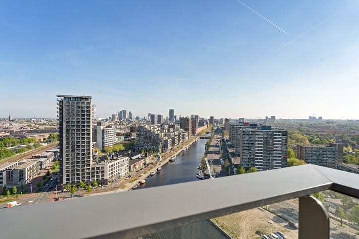 Foto 42 van Waldorpstraat 1772