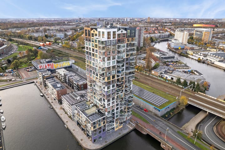 Foto 45 van Waldorpstraat 1772