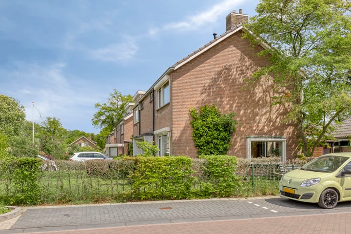 Foto 35 van Papaverstraat 12