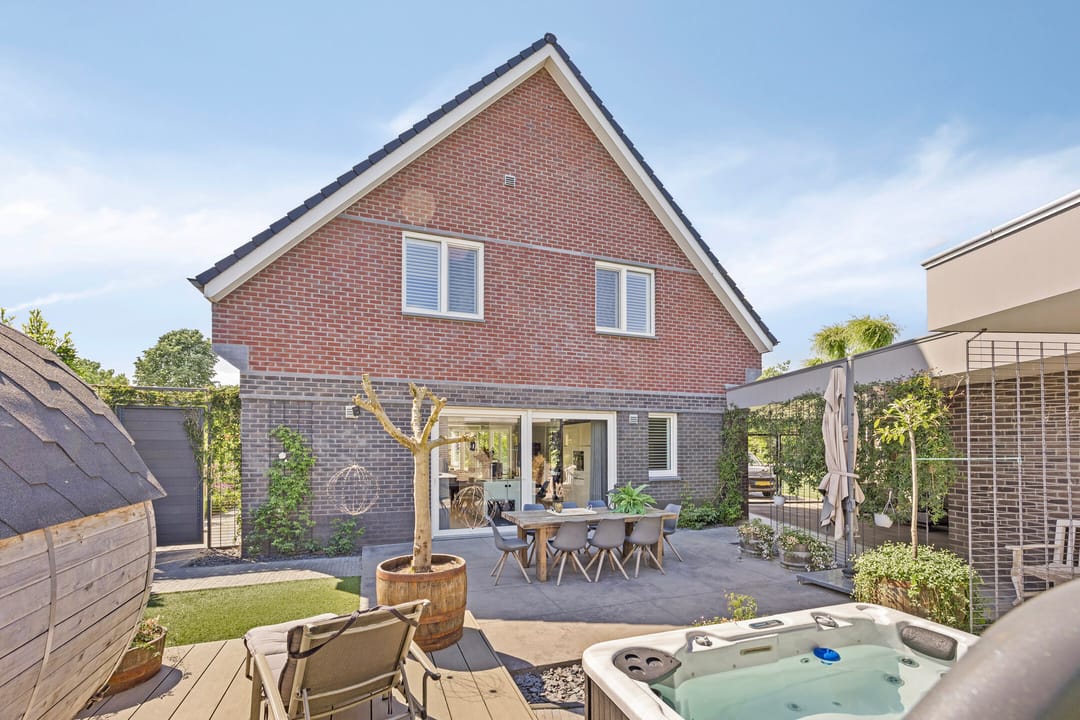 Foto 23 van Bernhardweg 34