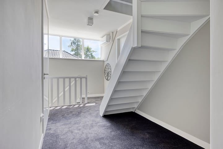 Photo 24 of Bernhardweg 34