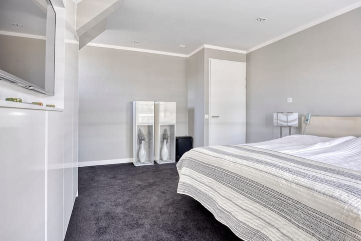 Photo 26 of Bernhardweg 34