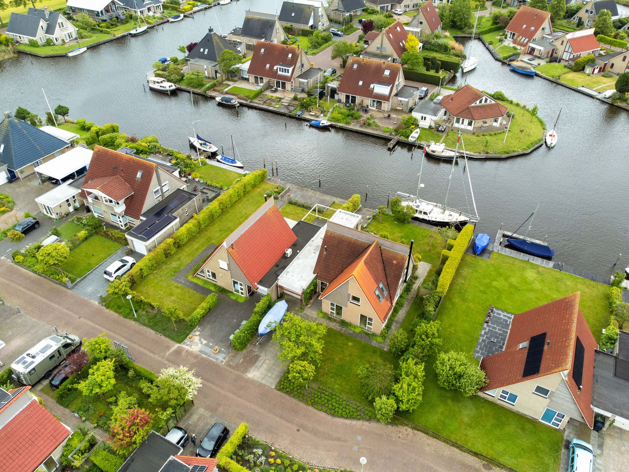 Foto 3 van Swanneblom 8-R