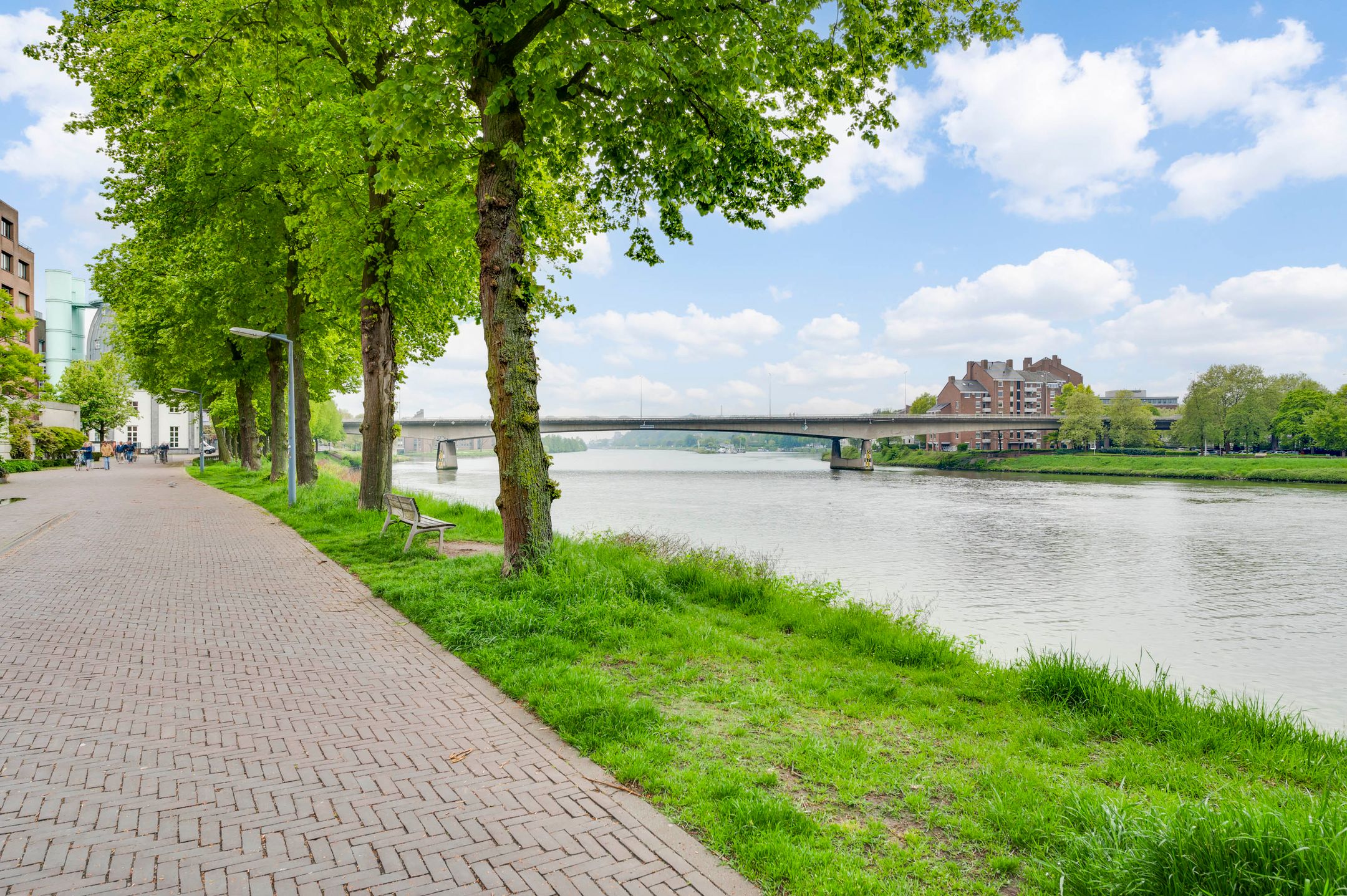 Foto 18 van Bellefroidlunet 41-F