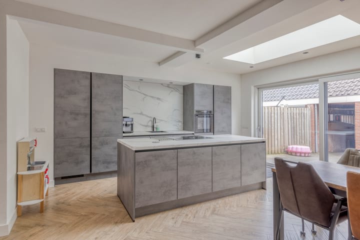 Photo 2 of Mgr. Dr. Th. Goossensstraat 37