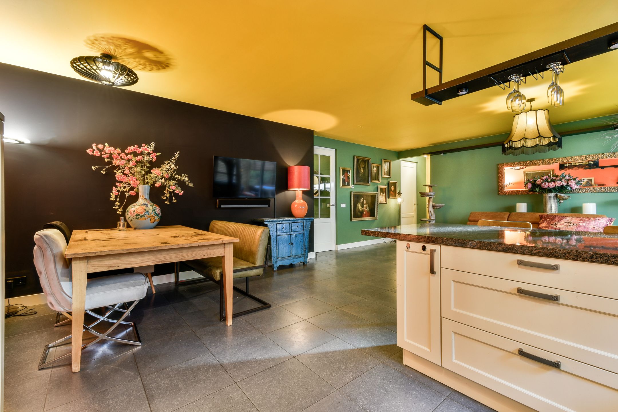 Foto 12 van Oranjestraat 12-F2