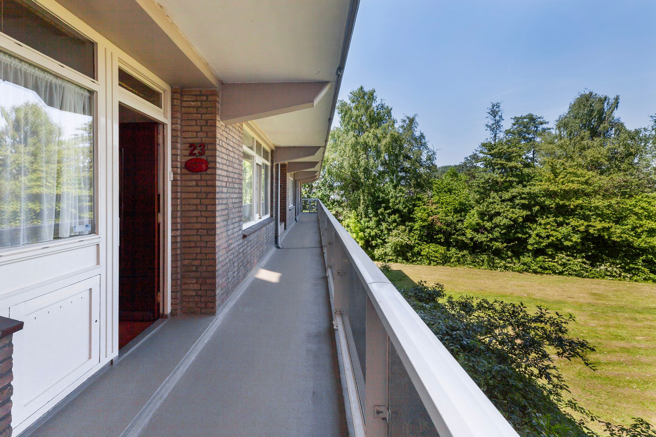 Photo 9 of Burgemeester A. van Walsumlaan 23