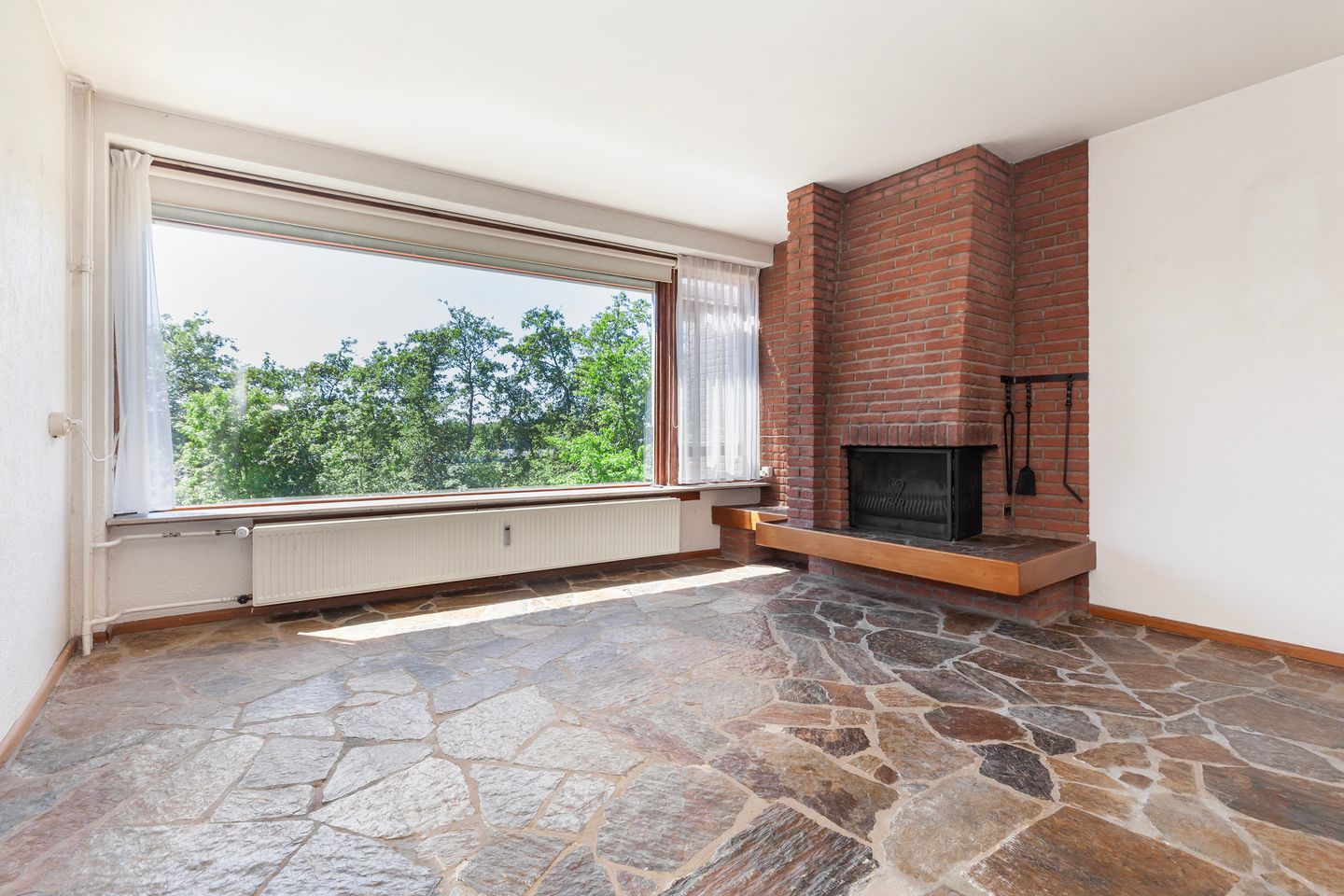 Photo 19 of Burgemeester A. van Walsumlaan 23