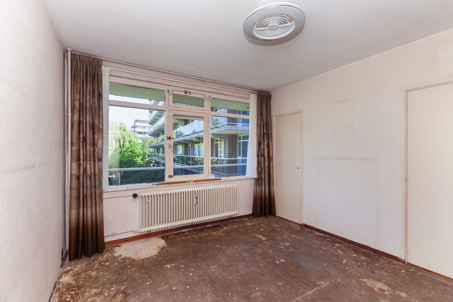 Photo 25 of Burgemeester A. van Walsumlaan 23