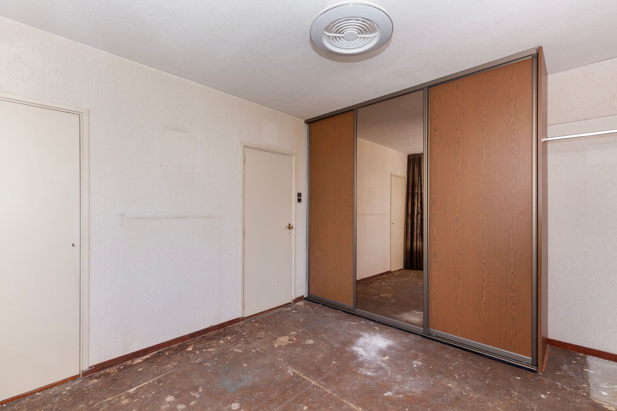 Photo 27 of Burgemeester A. van Walsumlaan 23