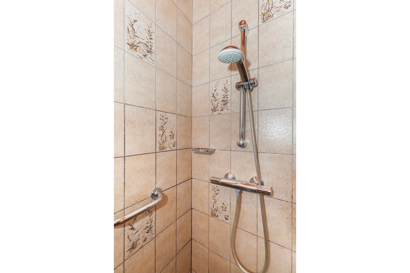 Photo 29 of Burgemeester A. van Walsumlaan 23