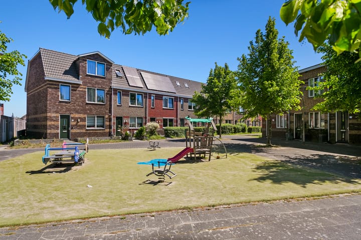 Foto 31 van Horusstraat 8