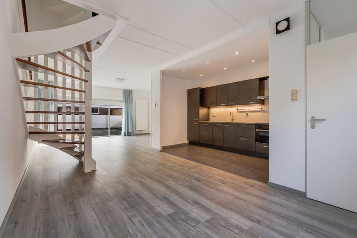 Foto 14 van Prinses Irenelaan 35