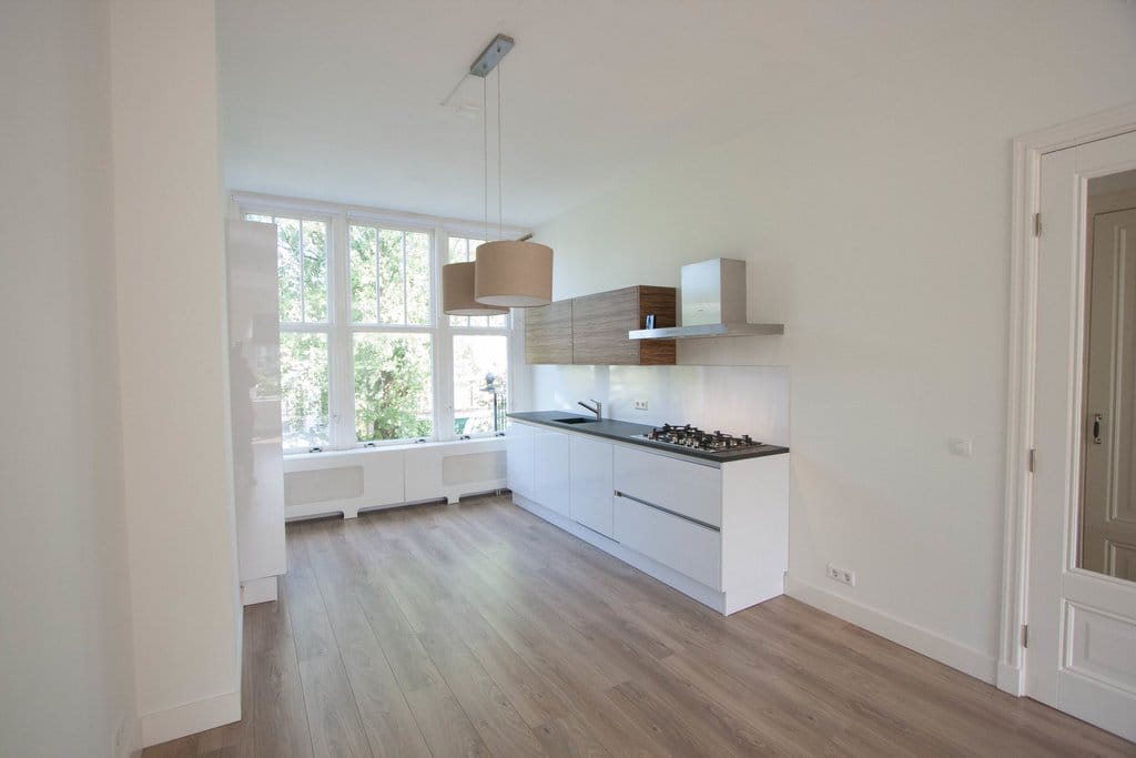 Photo 8 of Abeelstraat 57