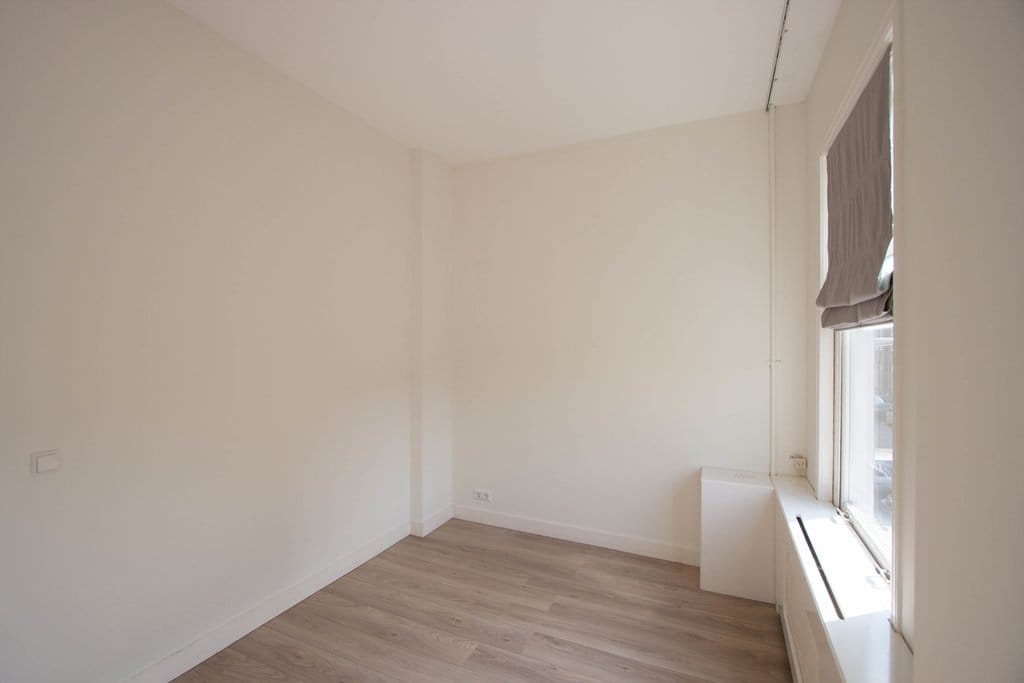 Photo 20 of Abeelstraat 57