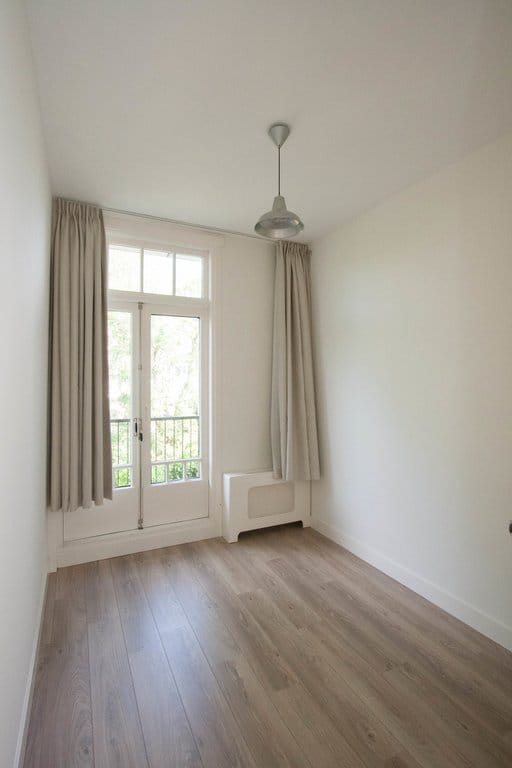 Photo 21 of Abeelstraat 57